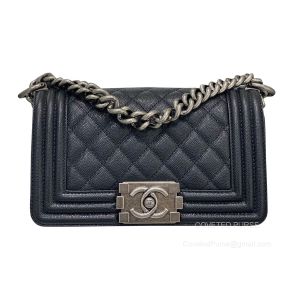 Chanel Le Boy Bag small in black Grained with SHW