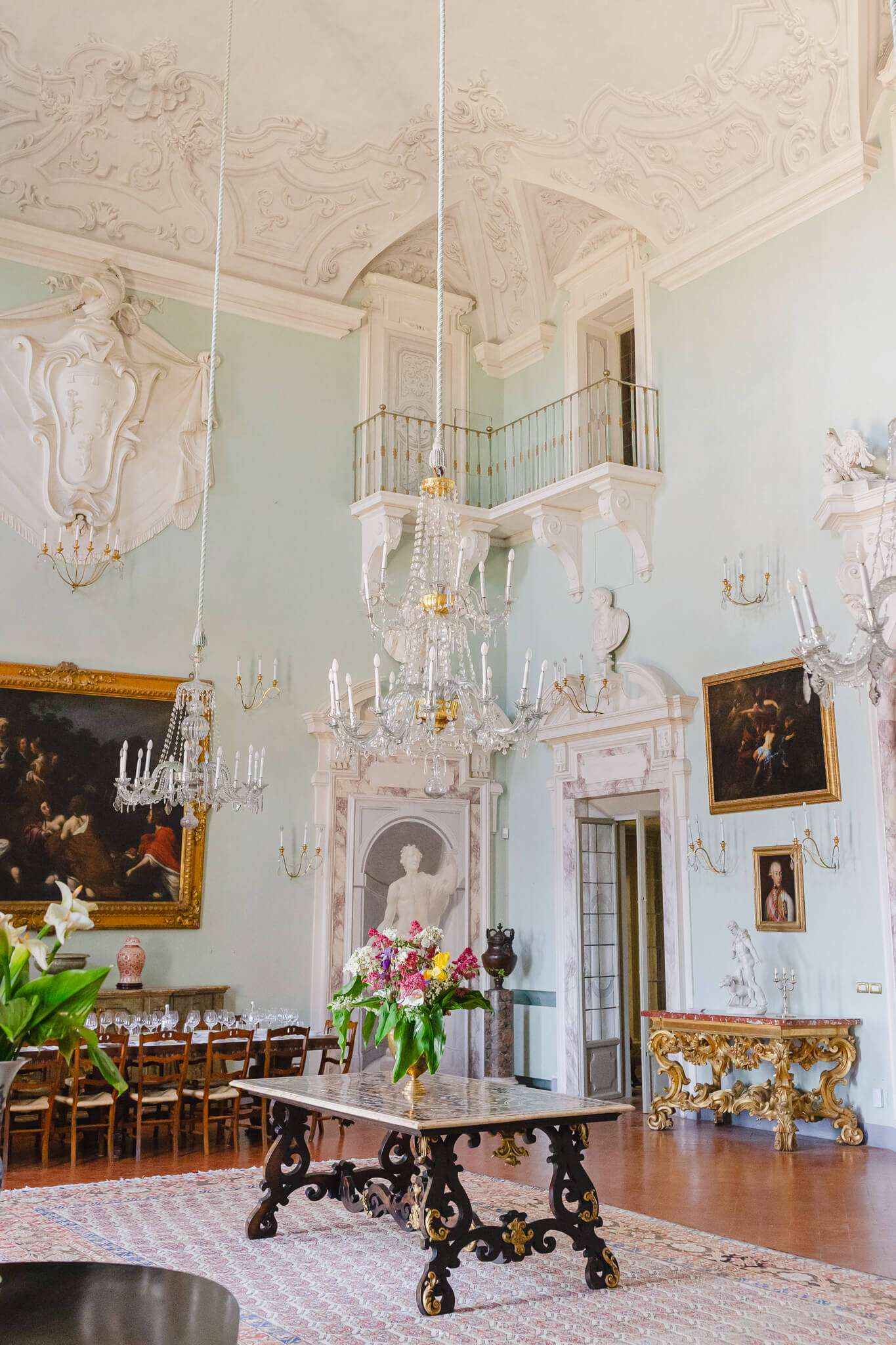 Best Wineries in Tuscany: Poggio Torselli Ballroom